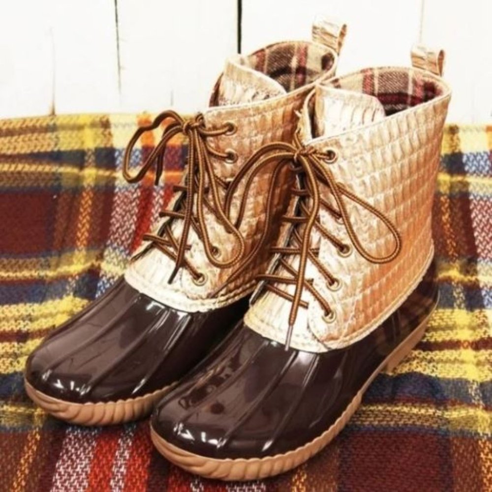 Women's Yoki Pleated Metallic Duck Boots